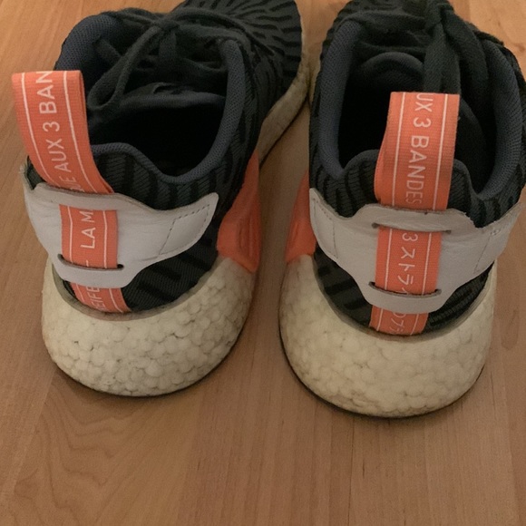 Adidas NMD R2 - Picture 2 of 8
